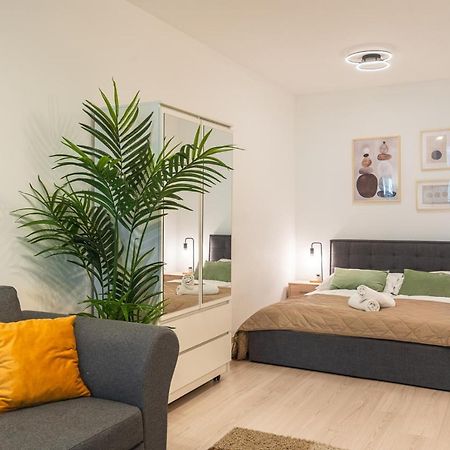 Modern Newly-Built Home By The New York Cafe Budapest Eksteriør billede